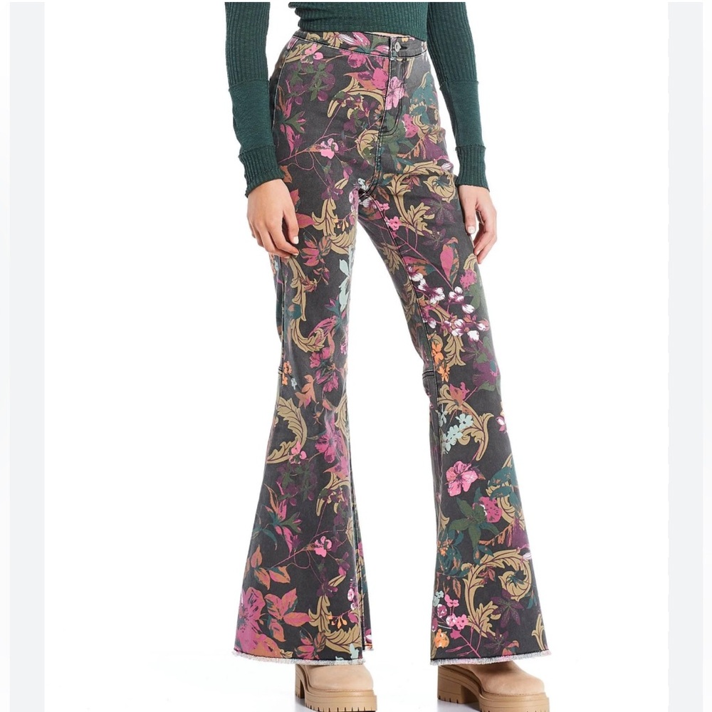CV Chelsea & Violet High Rise Printed Flare Jeans